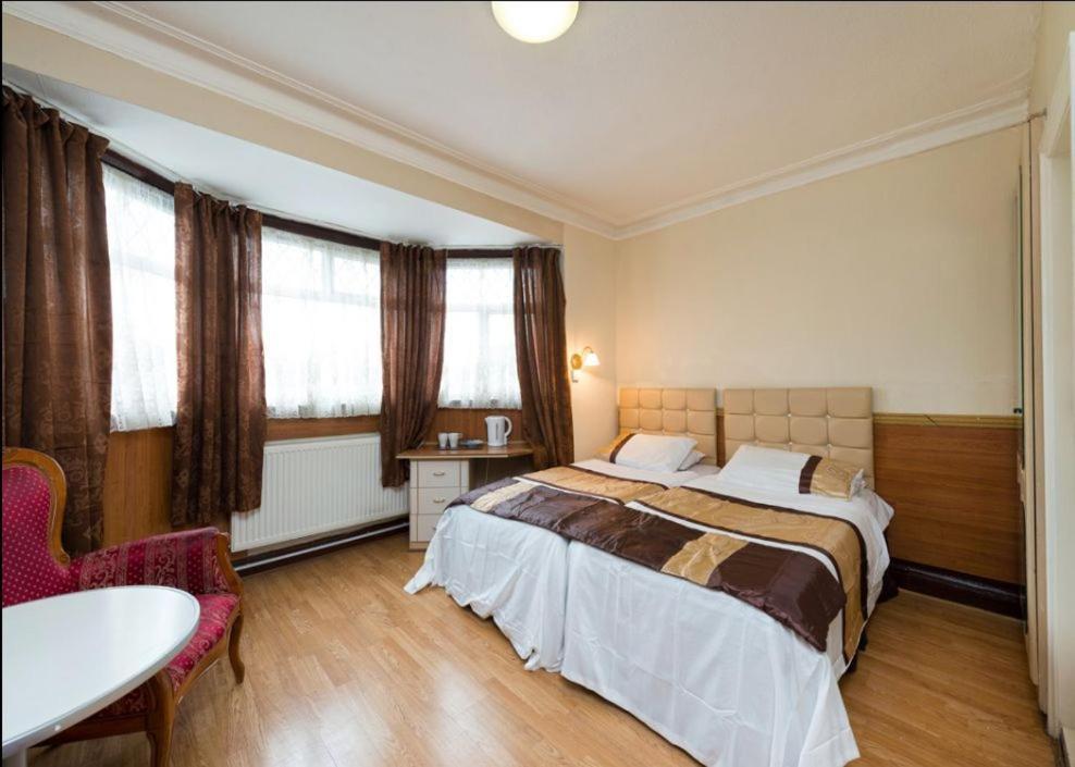 Alojamento de Acomodação e Pequeno-almoço Golders Green 5*
