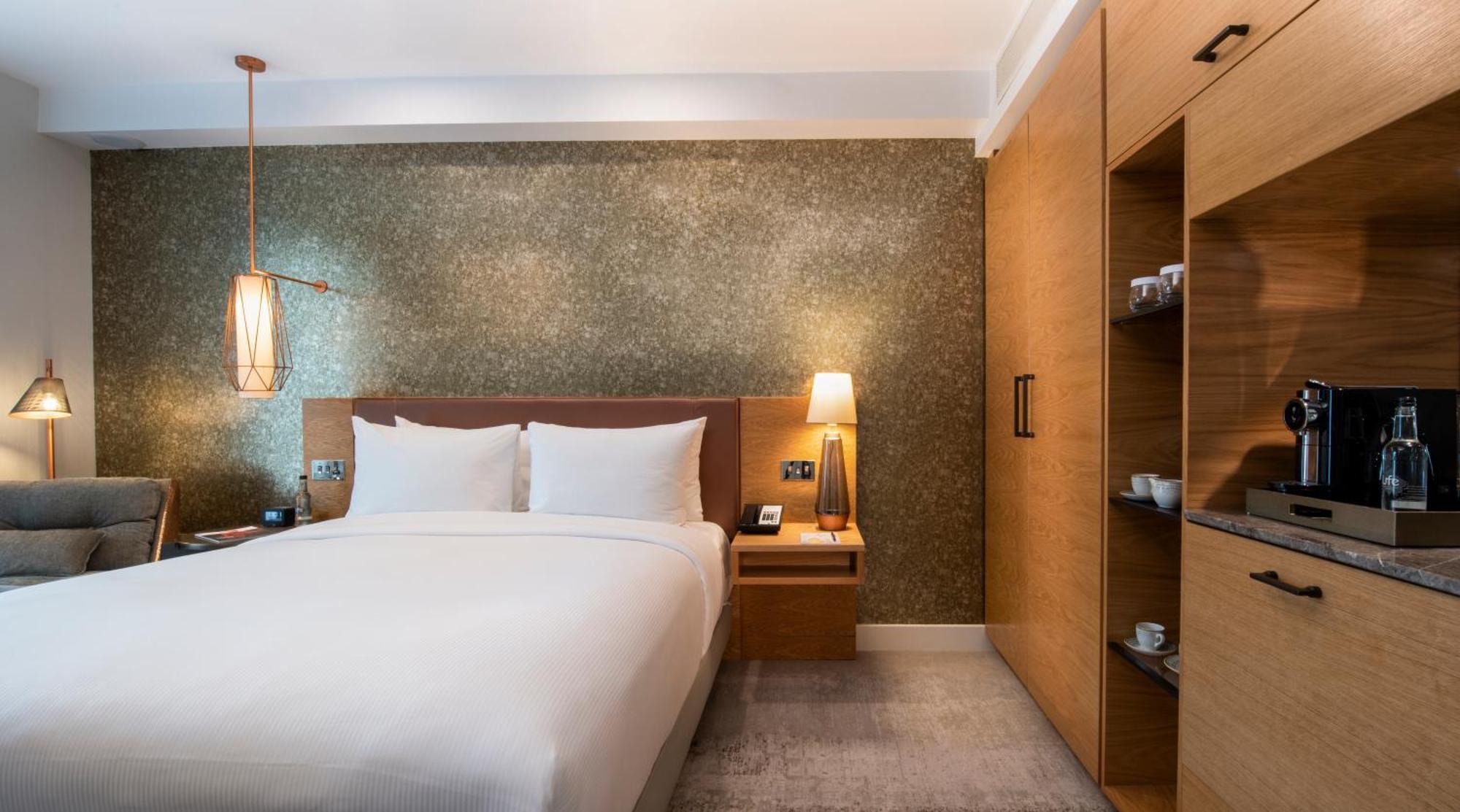 Lincoln Plaza London, Curio Collection By Hilton Londres