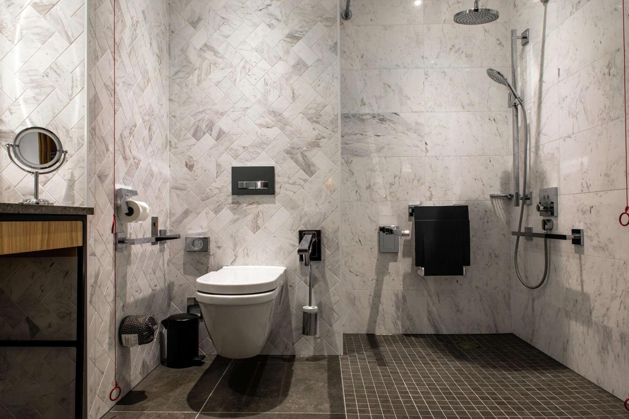 Hotel Lincoln Plaza London, Curio Collection By Hilton Londres