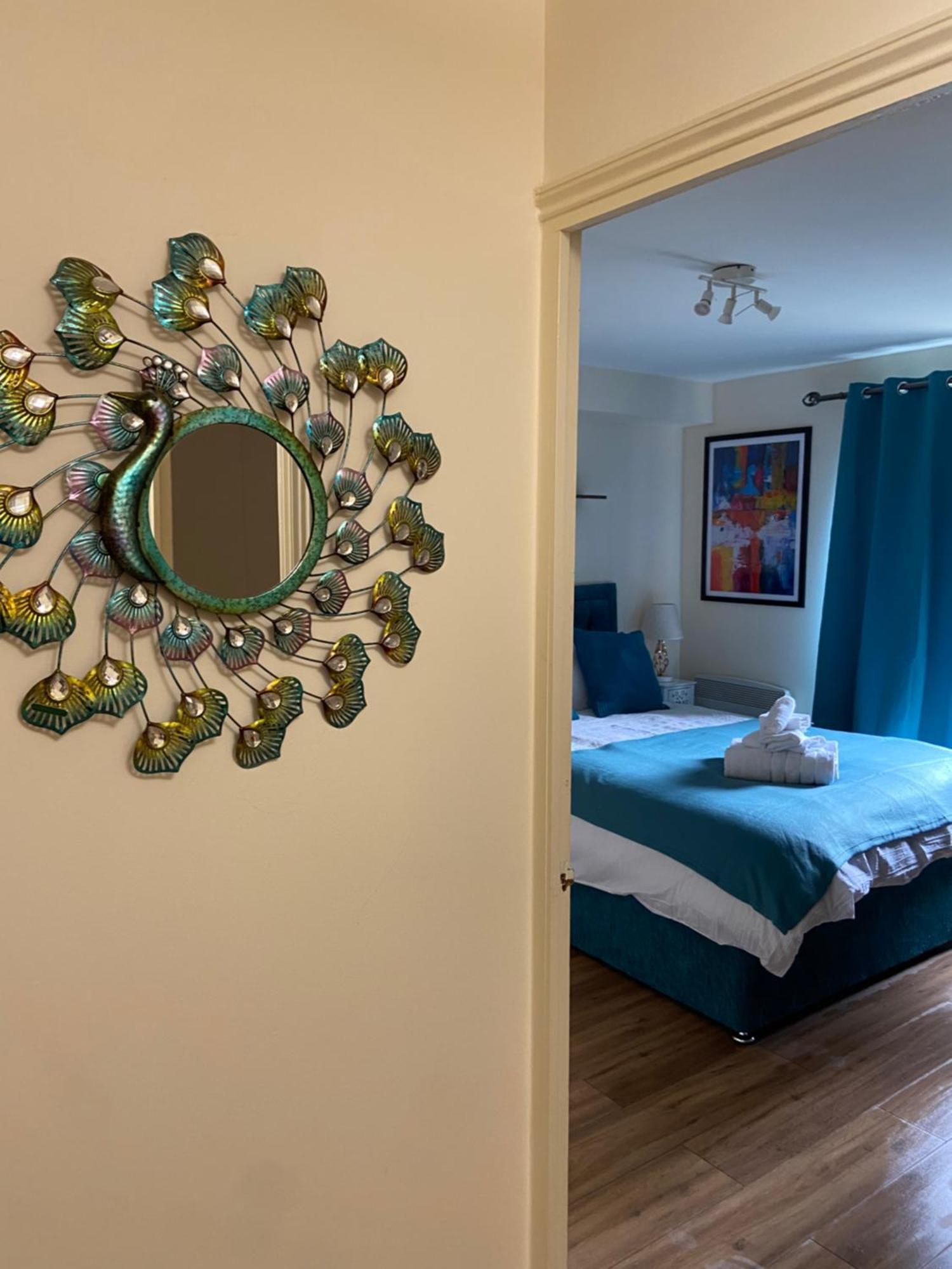Apartamento Beautiful 2 Bed Waterfront With Parking Perfect For Canary Wharf - 2 Bed 2 Bath With High Speed Wifi And Netflix And Parking *