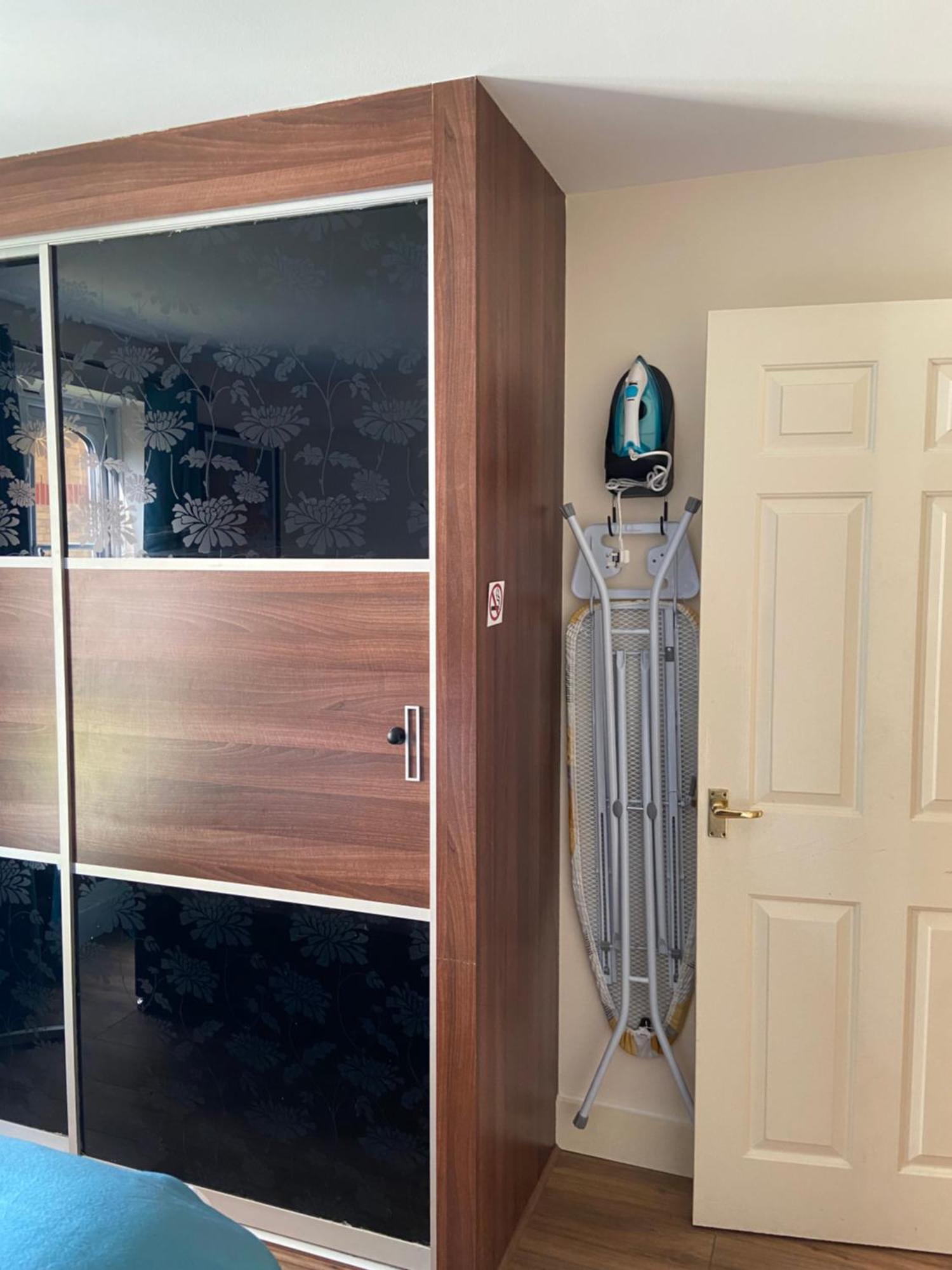 Apartamento Beautiful 2 Bed Waterfront With Parking Perfect For Canary Wharf - 2 Bed 2 Bath With High Speed Wifi And Netflix And Parking