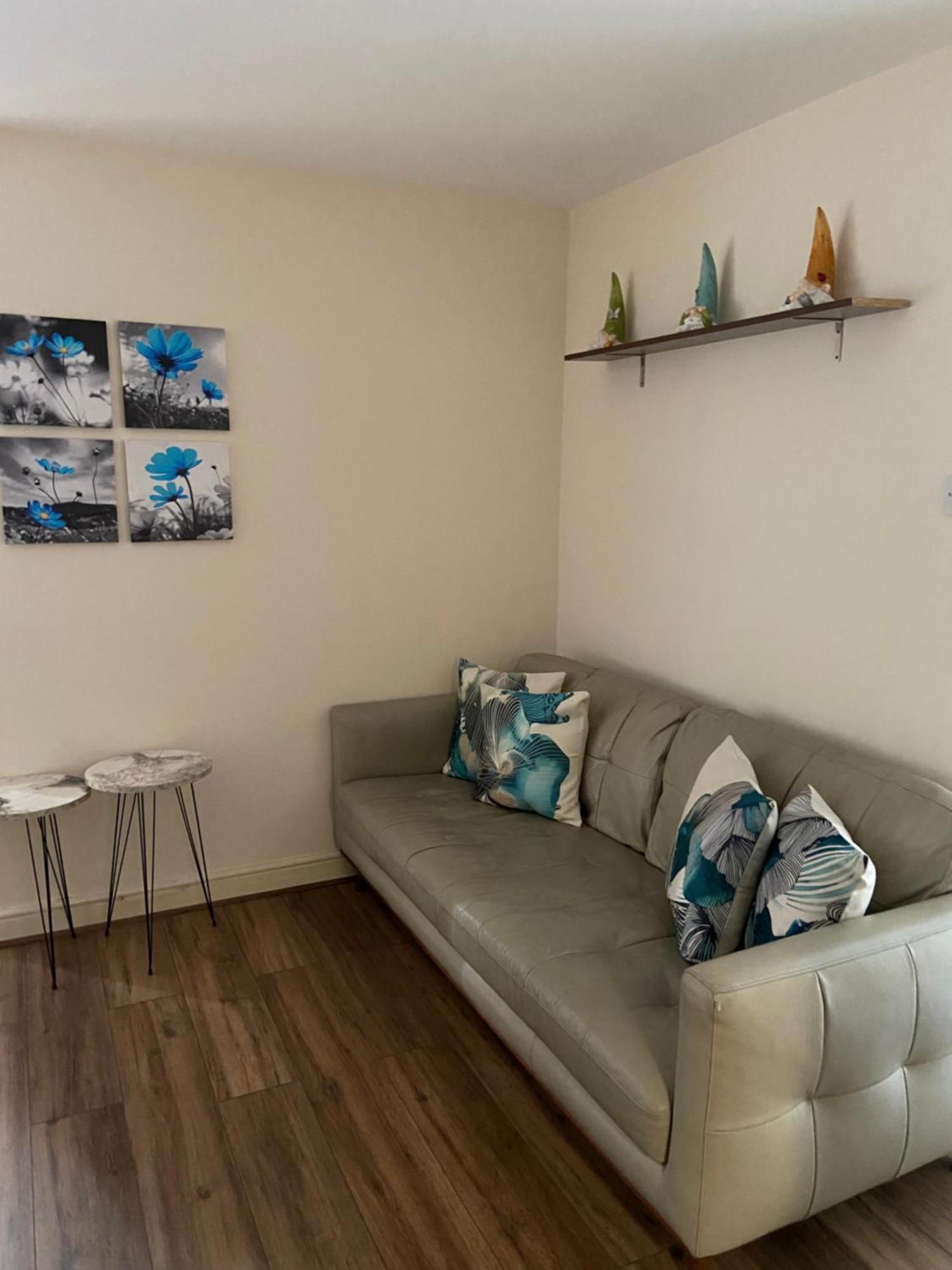 Apartamento Beautiful 2 Bed Waterfront With Parking Perfect For Canary Wharf - 2 Bed 2 Bath With High Speed Wifi And Netflix And Parking