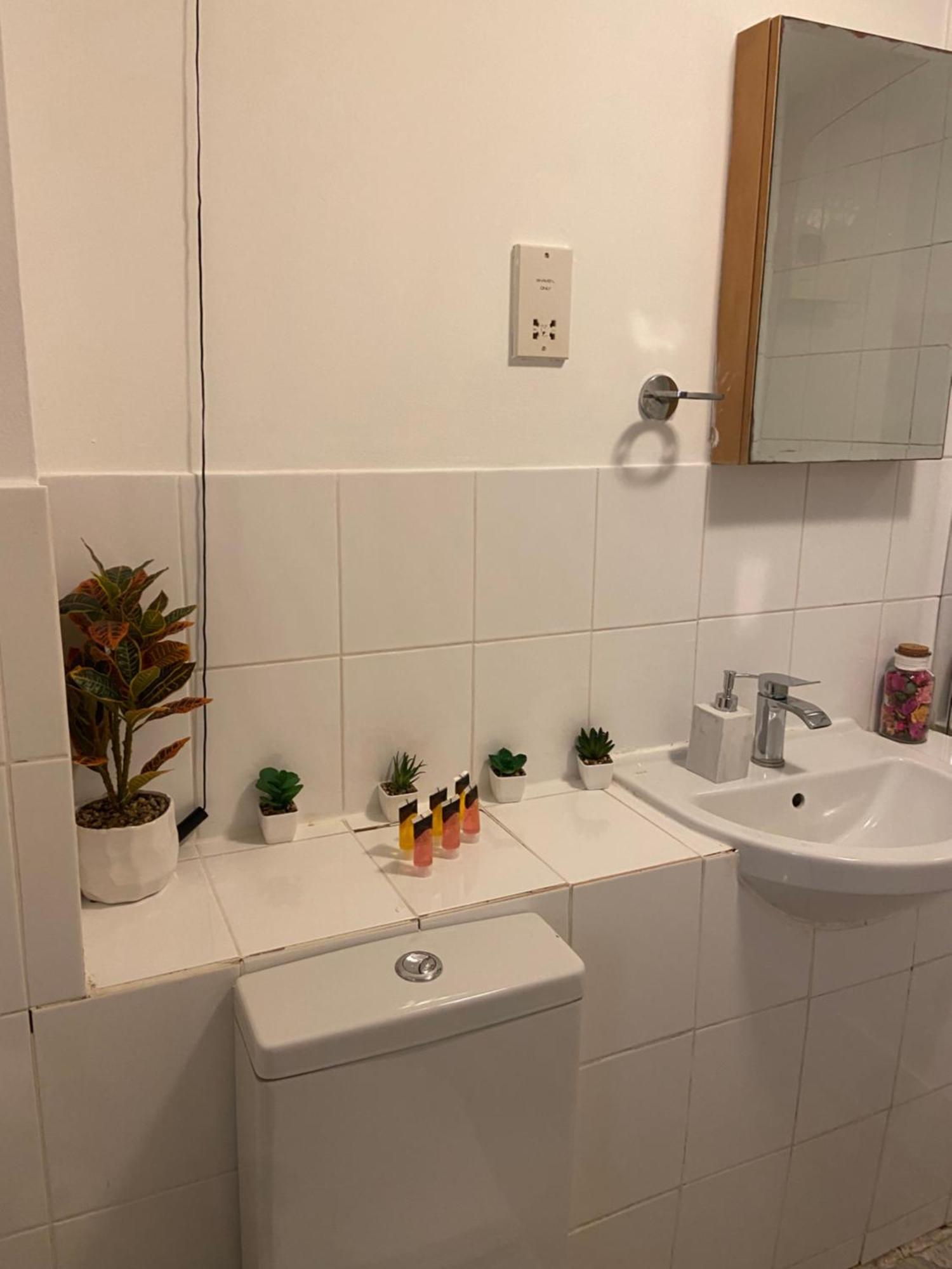 Apartamento Beautiful 2 Bed Waterfront With Parking Perfect For Canary Wharf - 2 Bed 2 Bath With High Speed Wifi And Netflix And Parking Londres