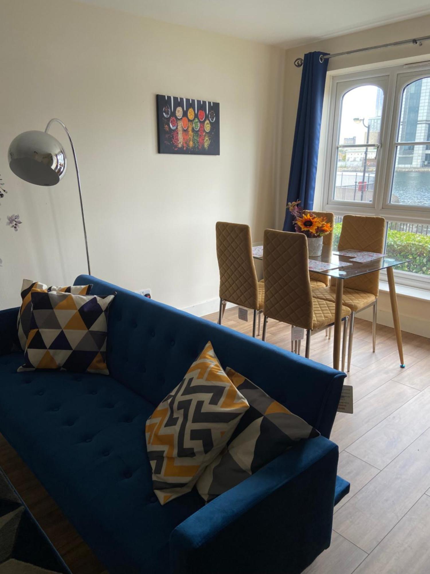Beautiful 2 Bed Waterfront With Parking Perfect For Canary Wharf - 2 Bed 2 Bath With High Speed Wifi And Netflix And Parking Londres