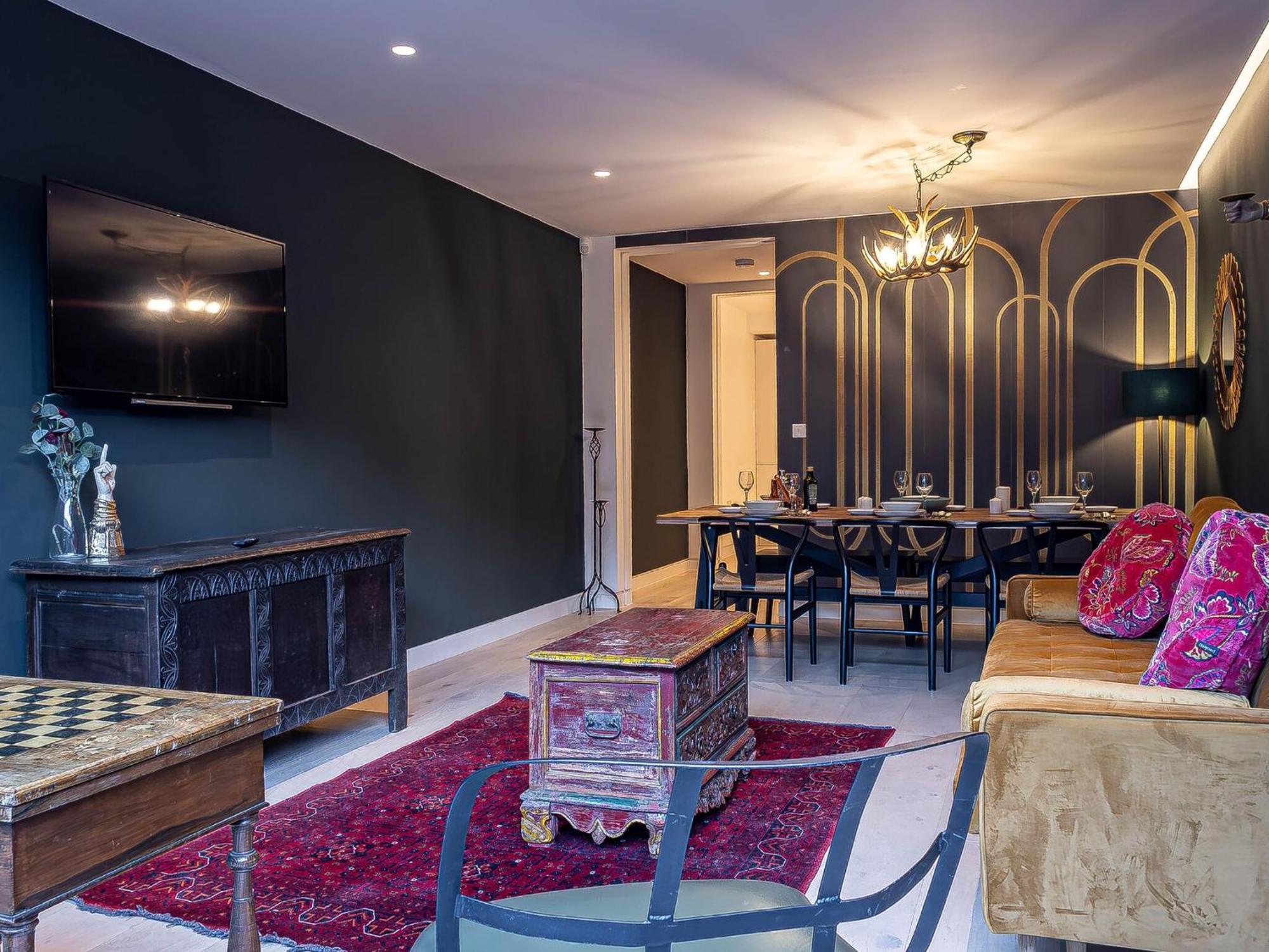 Apartamento The Arches Luxurious Three Bedroom Close To Hampstead Heath With Garden Balcony And Courtyard