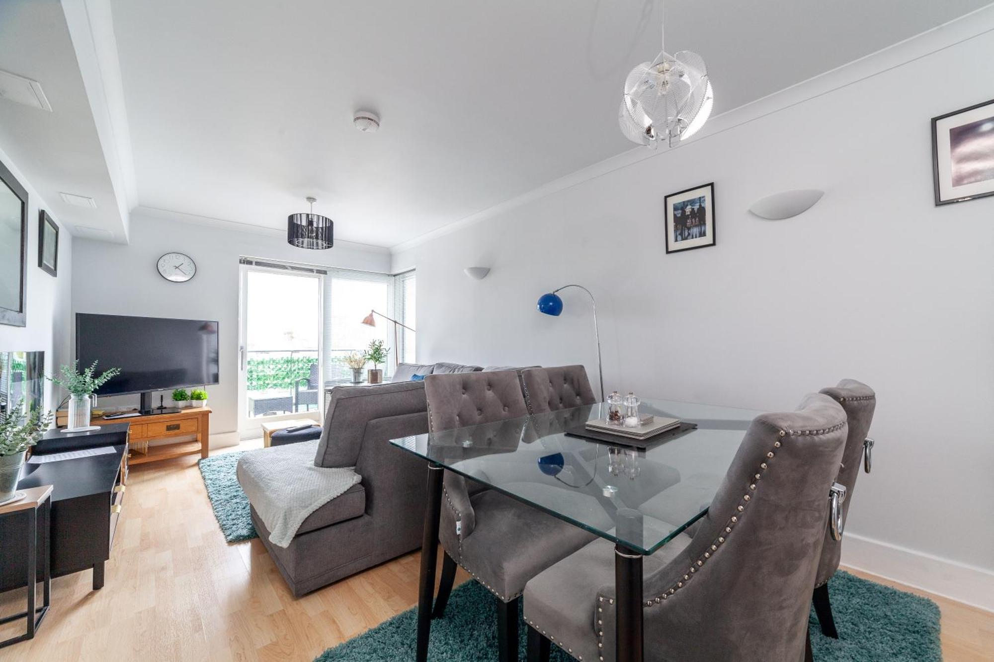 Apartamento Stylish Chic Retreat: 1-bed, Near Canary Wharf