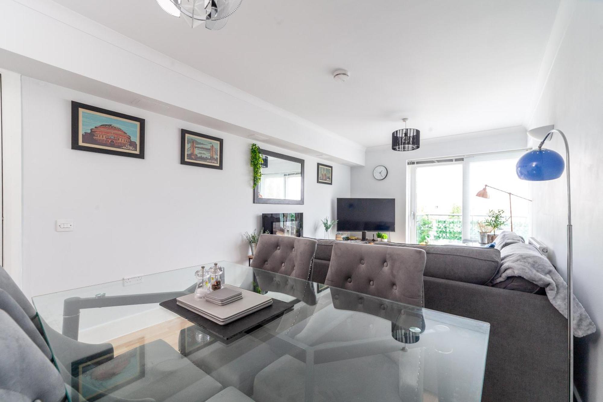 Apartamento Stylish Chic Retreat: 1-bed, Near Canary Wharf Londres