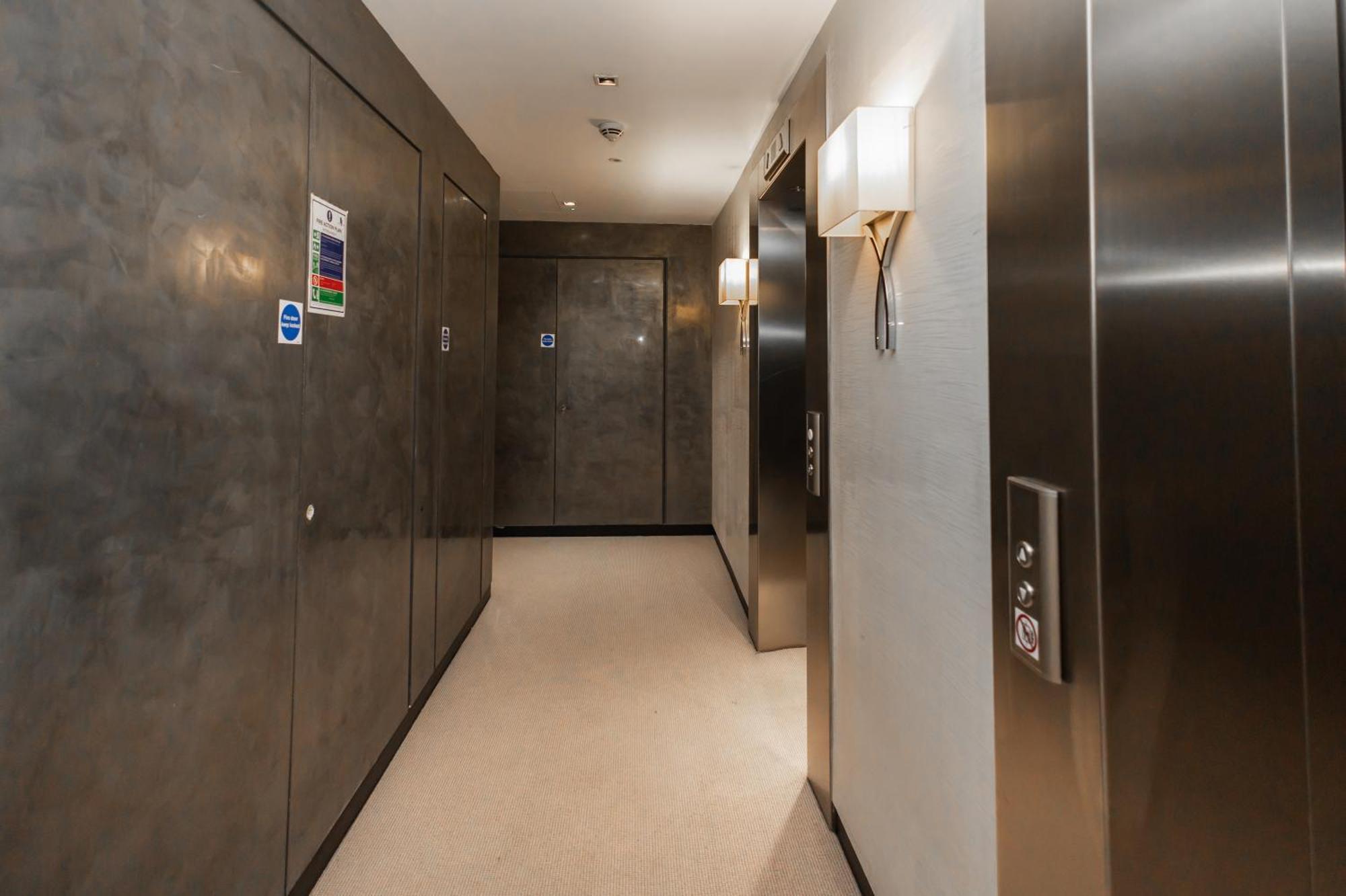 Apartment Ads Lux Lettings Ltd - Battersea Reach London