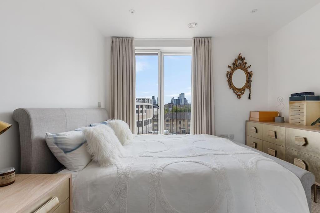 Modern New 1-bedroom Stunning Views Londres
