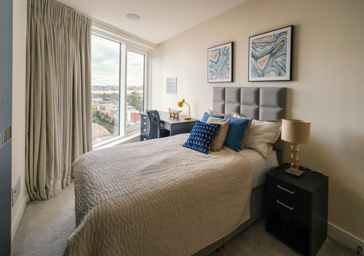 Luxury Riverside