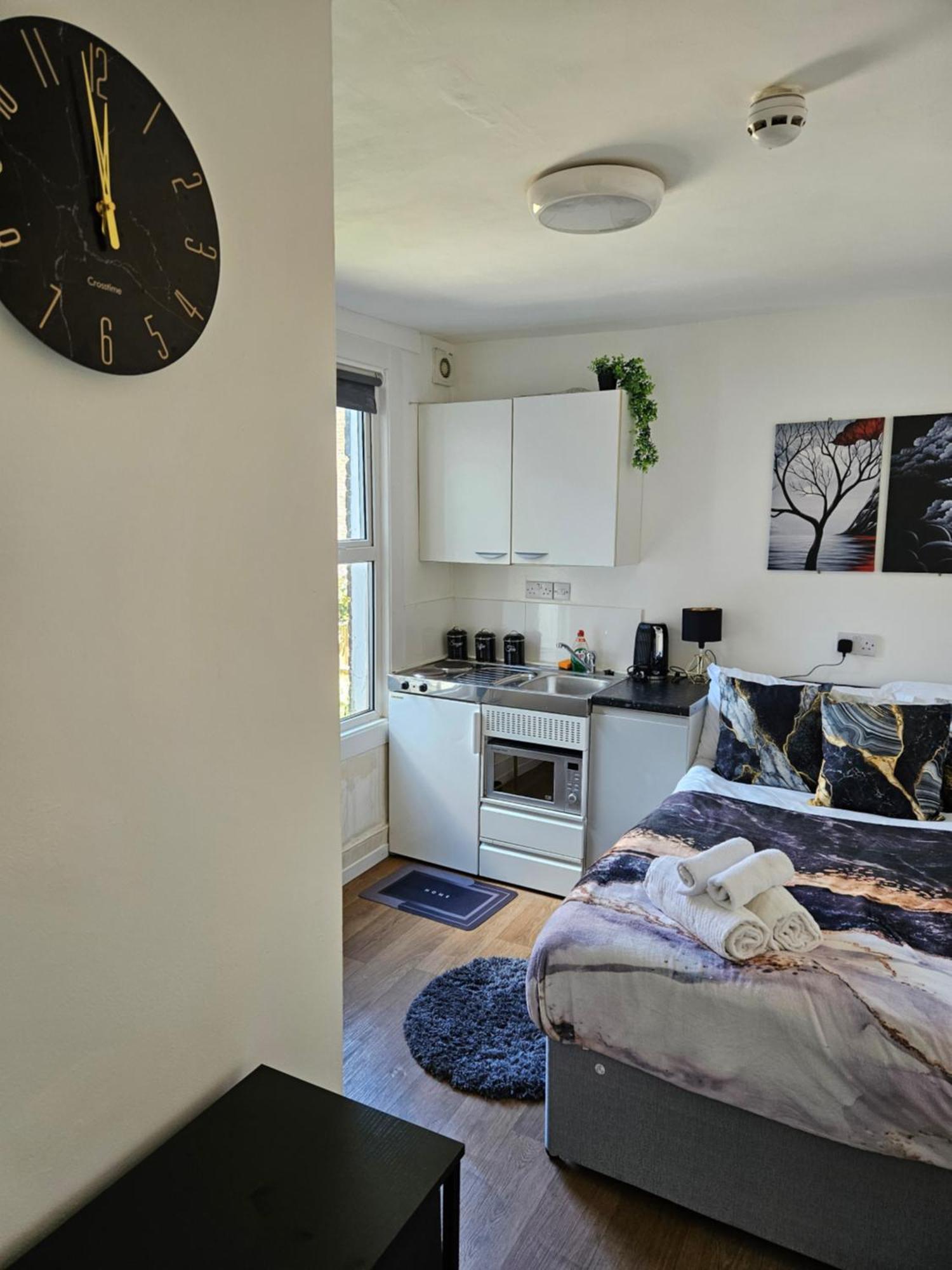Apartamento Tiny Studio, 30 Min To St. Pancras, North *