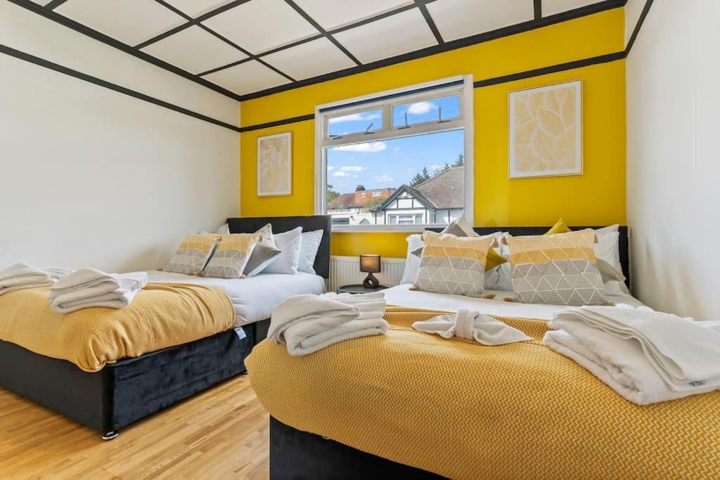 Heart Of Acton - Free Parking - Perfect For Contractors Londres