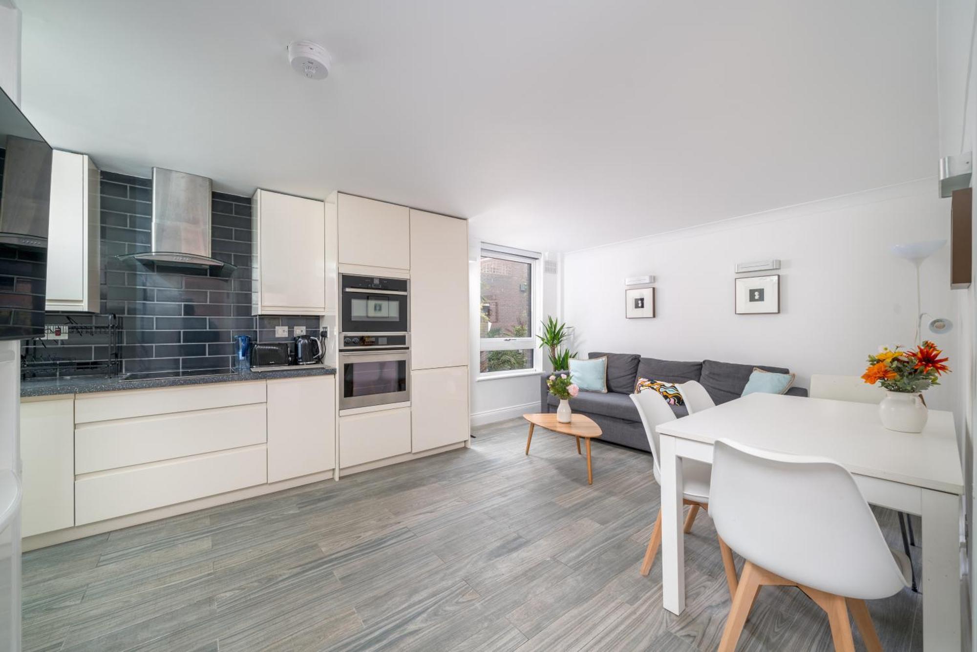 Apartamento Beautiful & Serene Flat In The Heart Of *