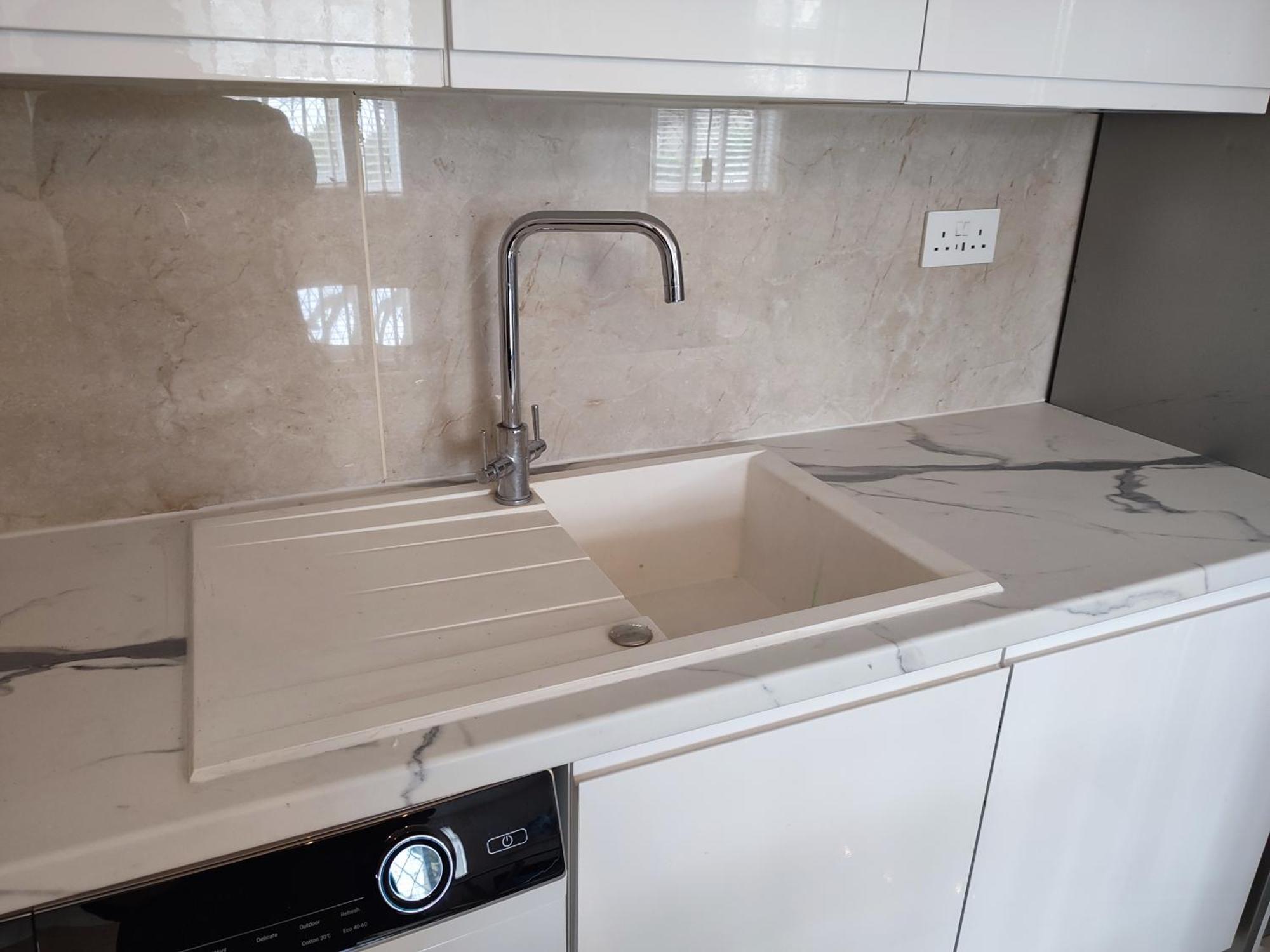 Bright And Spacious Studio Flat Londres