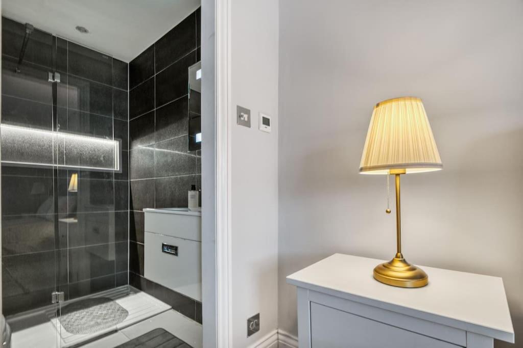 Modern 2 Bed 2 Bath Chelsea Londres