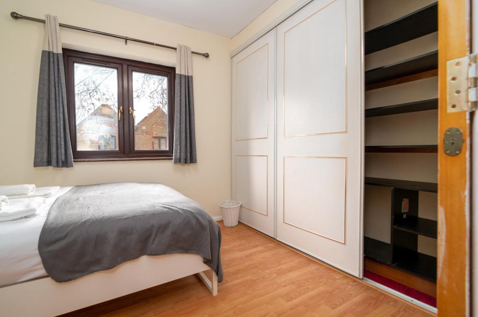 Casa de hóspedes Guestready - 4br In Surrey Quays Canada Water *