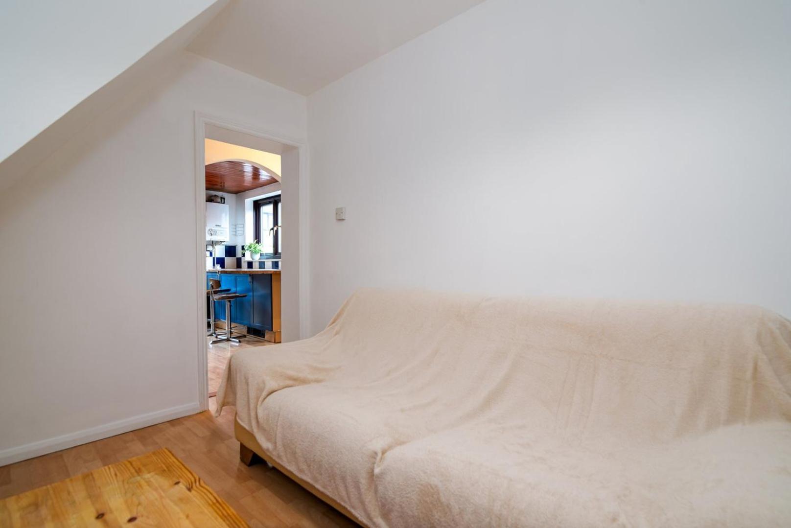 Casa de hóspedes Guestready - 4br In Surrey Quays Canada Water Londres