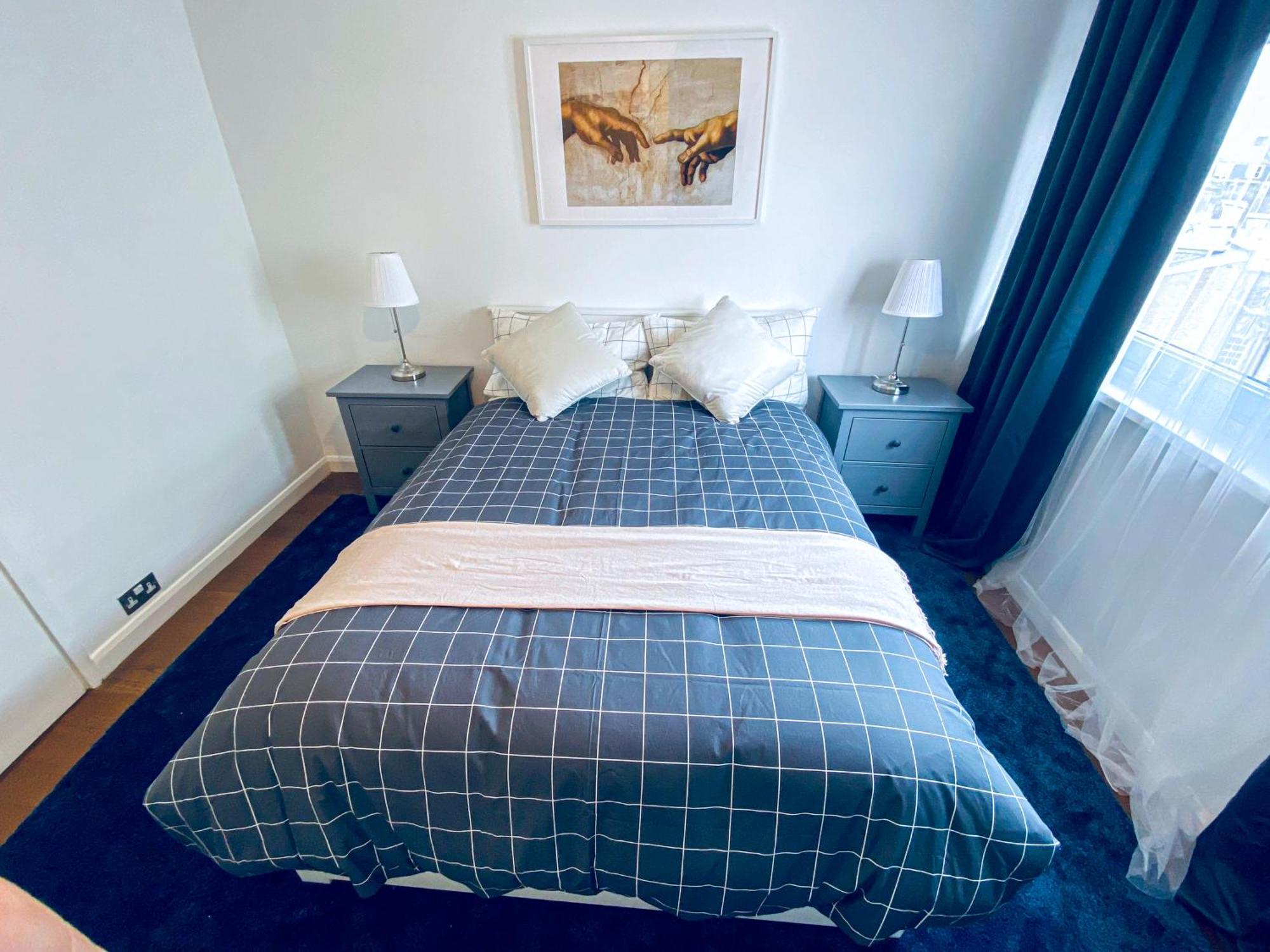 3 Bedroom Flat With Sauna 2,5 Bath, Sloane Square, Chelsea,