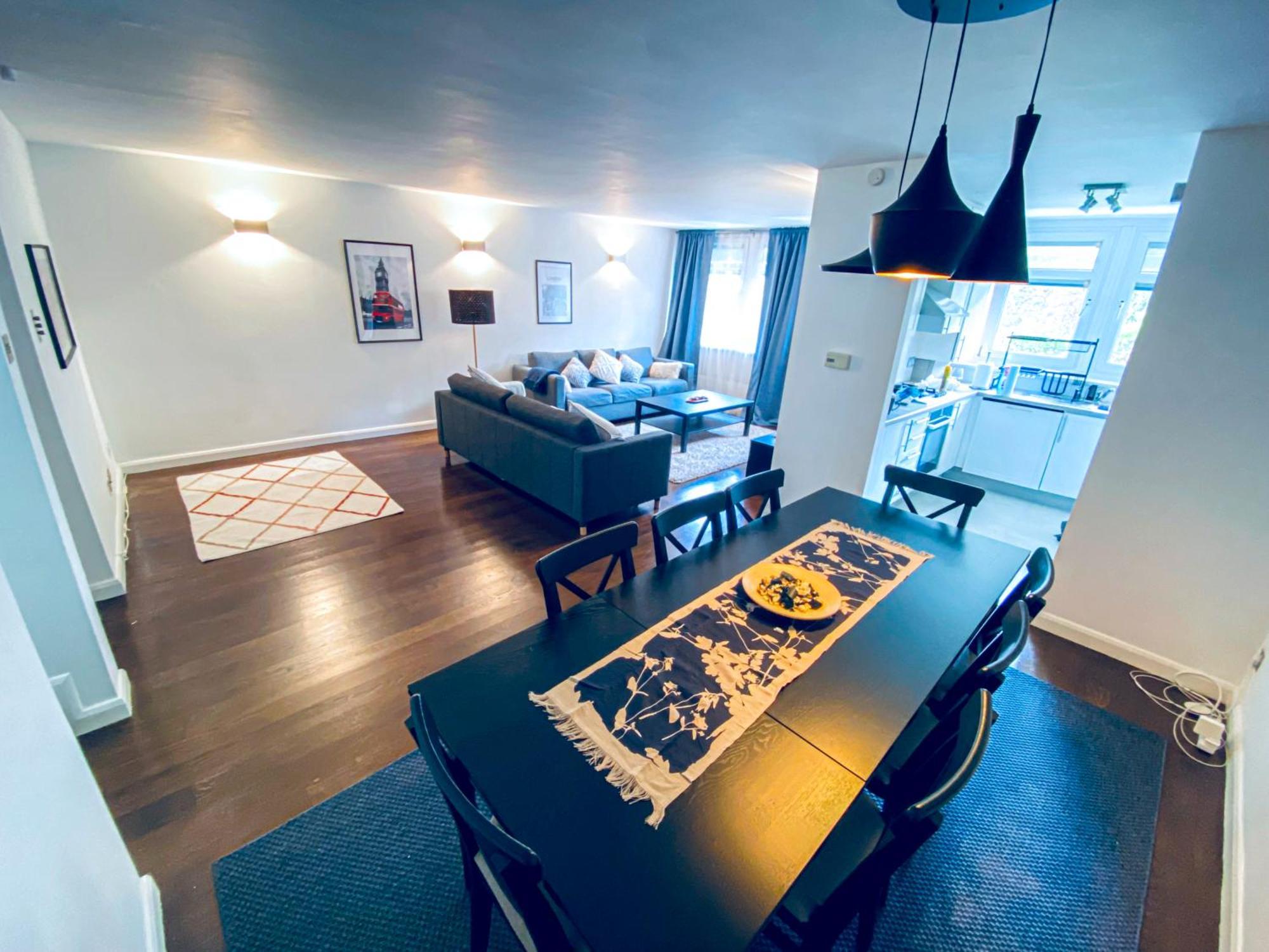 3 Bedroom Flat With Sauna 2,5 Bath, Sloane Square, Chelsea,