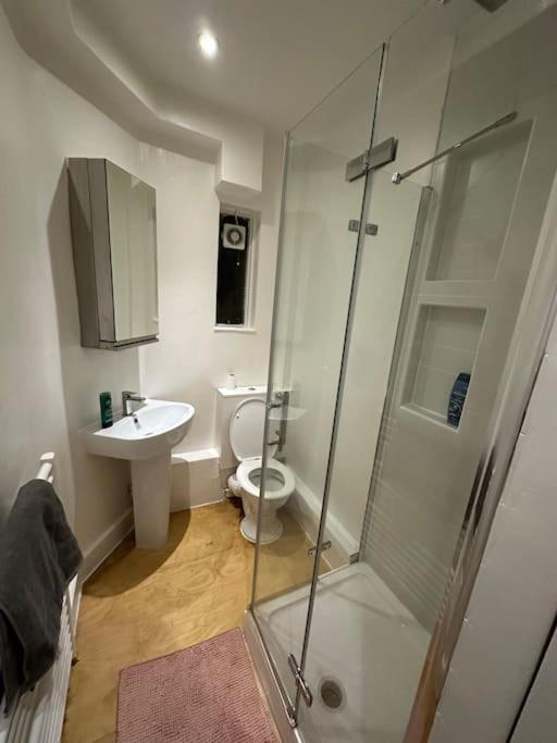 Apartamento Comfortable Flat Near Portobello Rd *