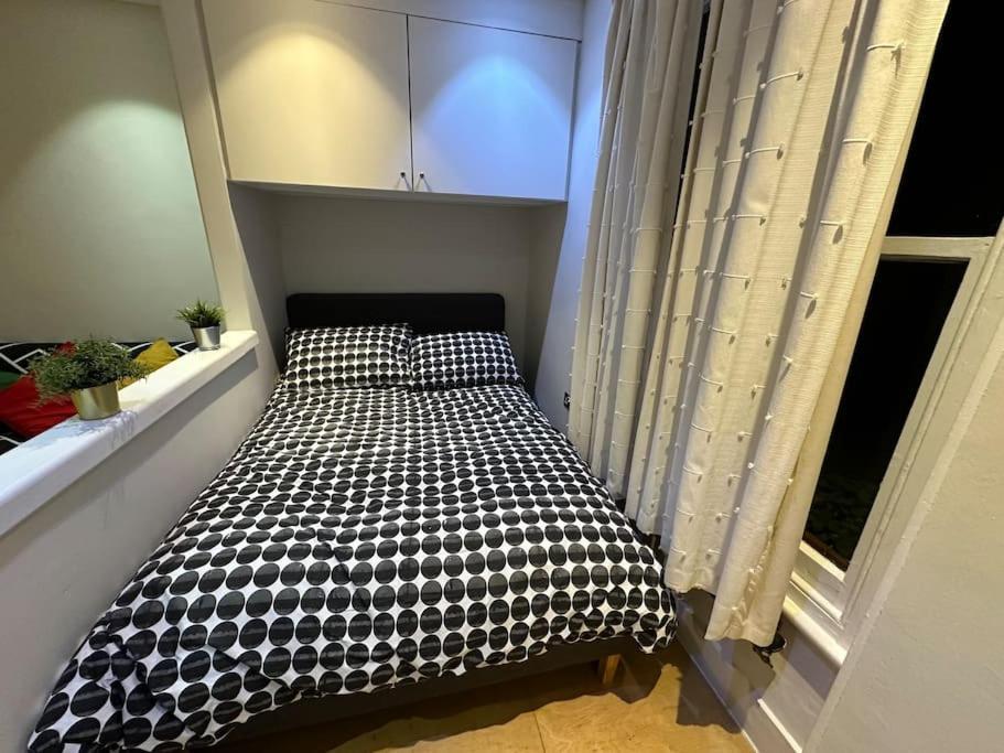 Comfortable Flat Near Portobello Rd Londres