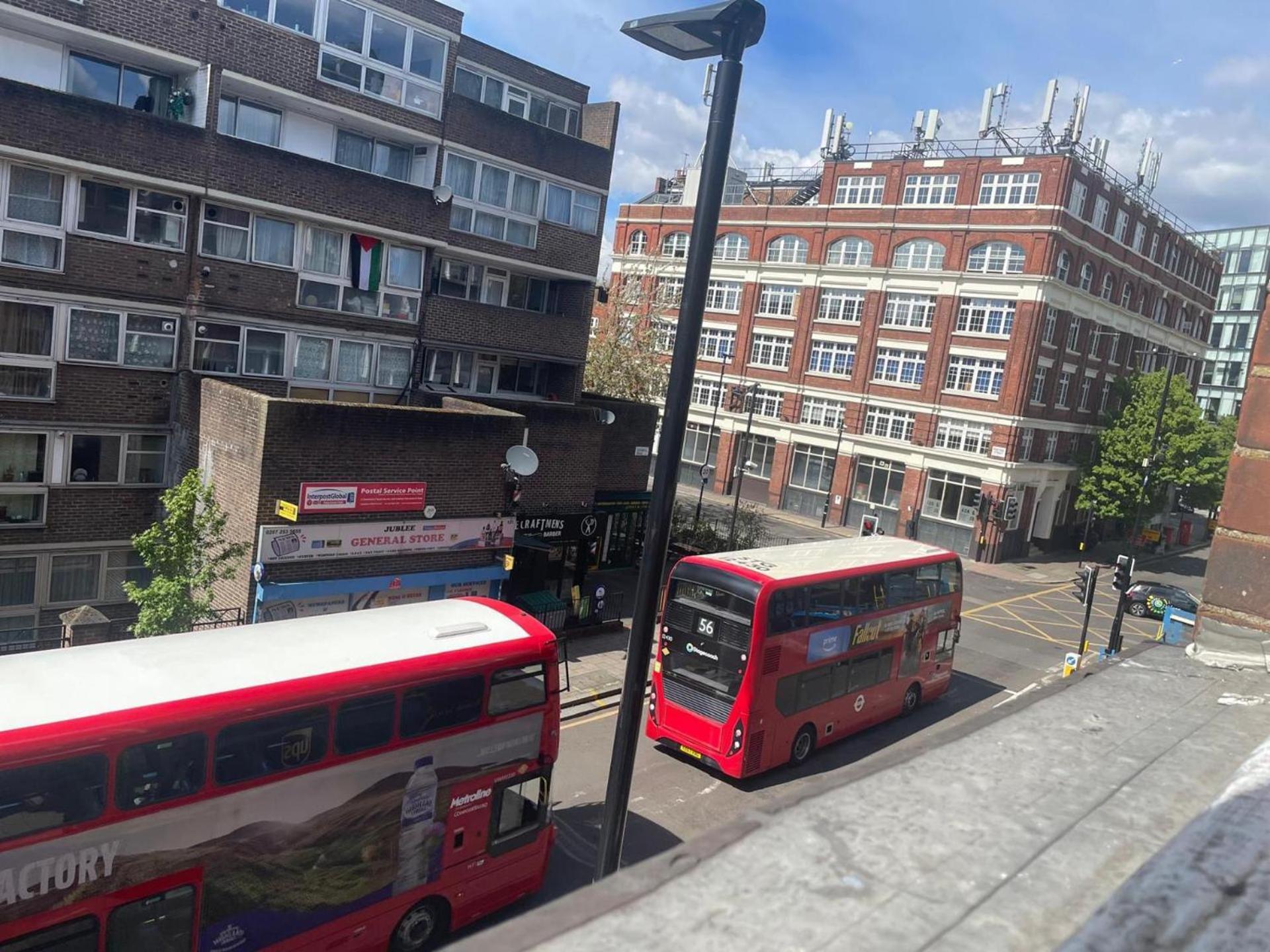 Charming 1-bed In Londres