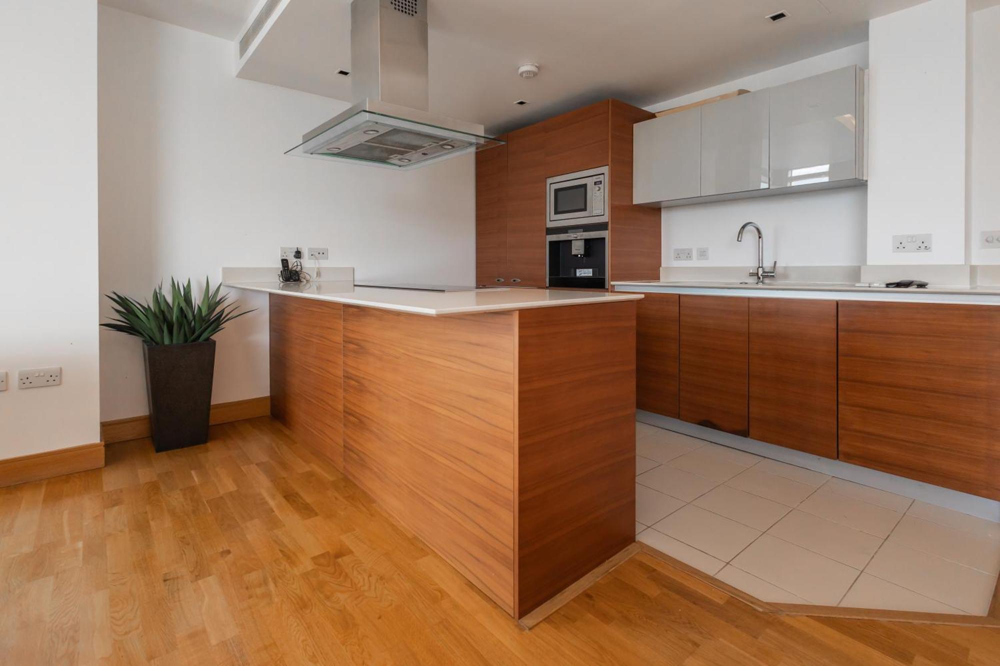 Apartment Ads Lux Lettings Ltd - Battersea Reach