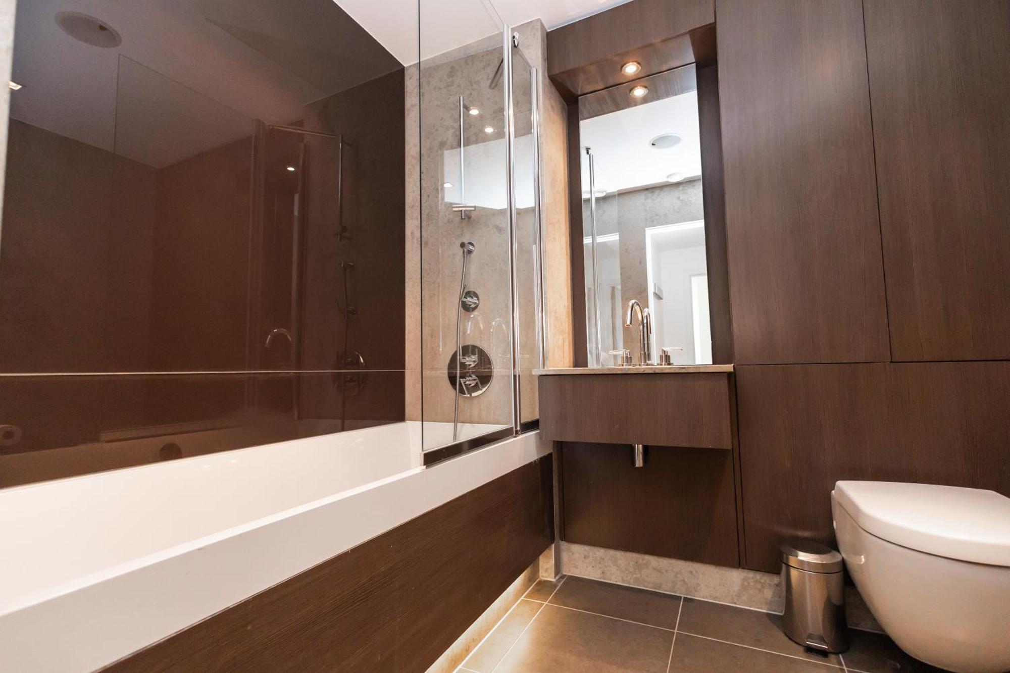 Apartment Ads Lux Lettings Ltd - Battersea Reach London