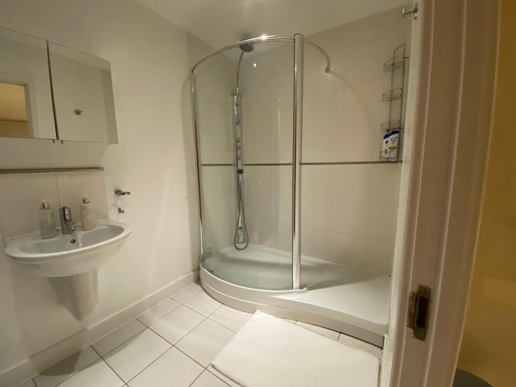 Cosy 3 Bed Penthouse In Royal Docks