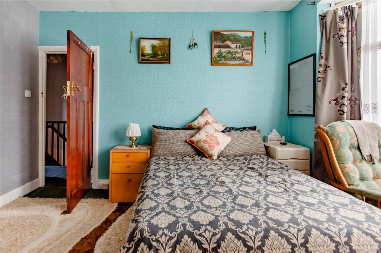Homestay House 220 *