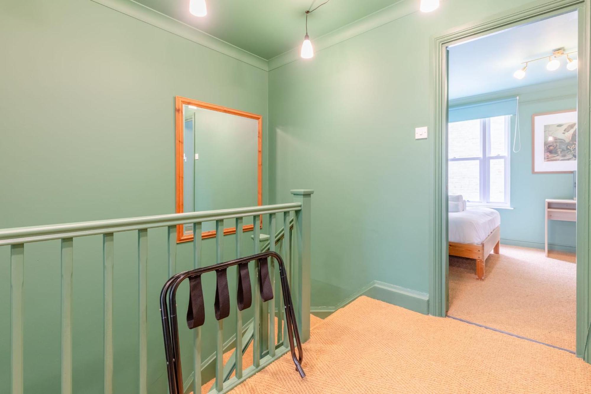 Ferienhaus Bright 3 Bedroom House Near King's Cross Stpancras *