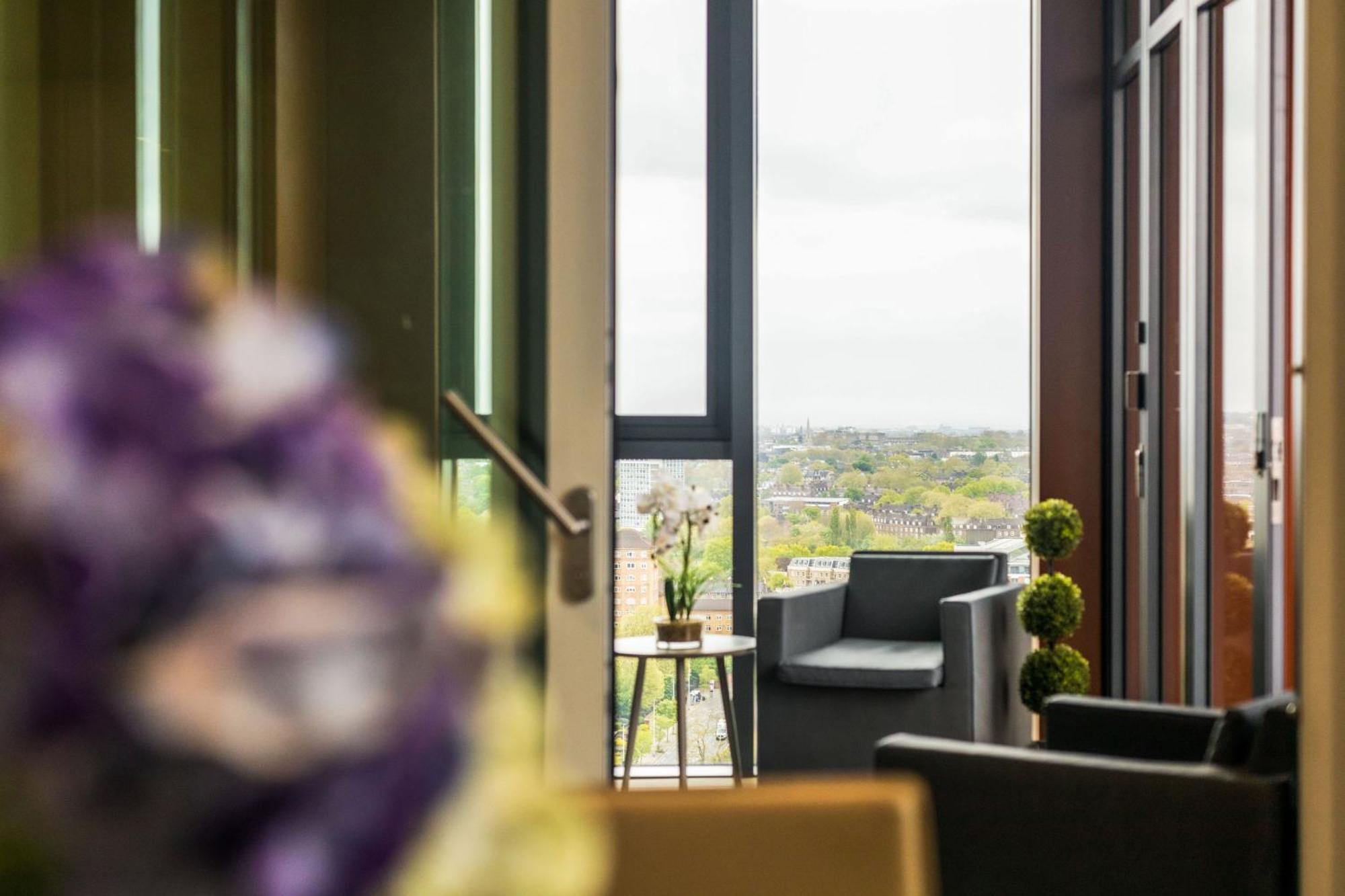 Stunning 360º View Luxurious Penthouse Apartment *