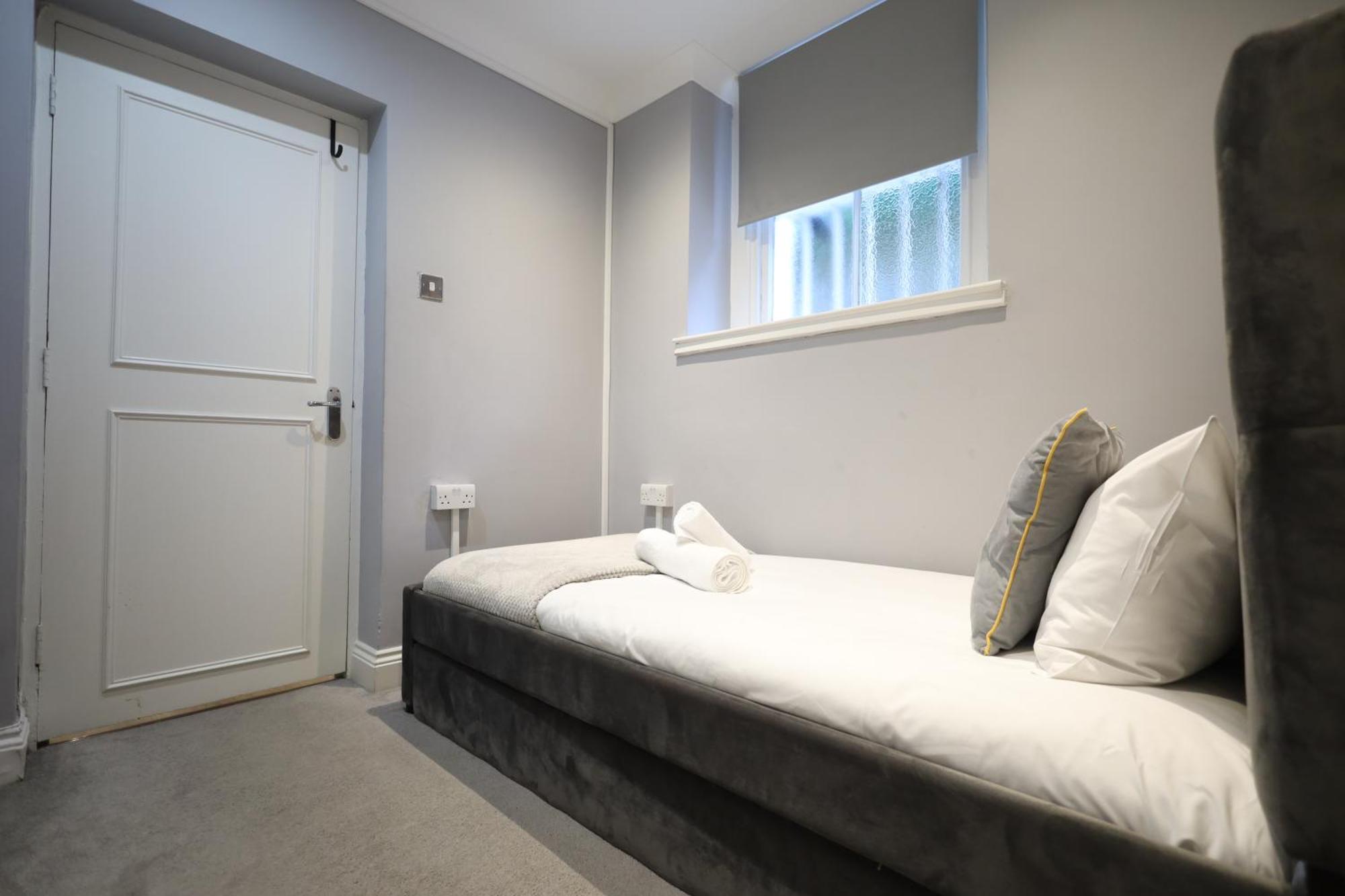 Lovely 3br Garden L Abbey Road, Apartment