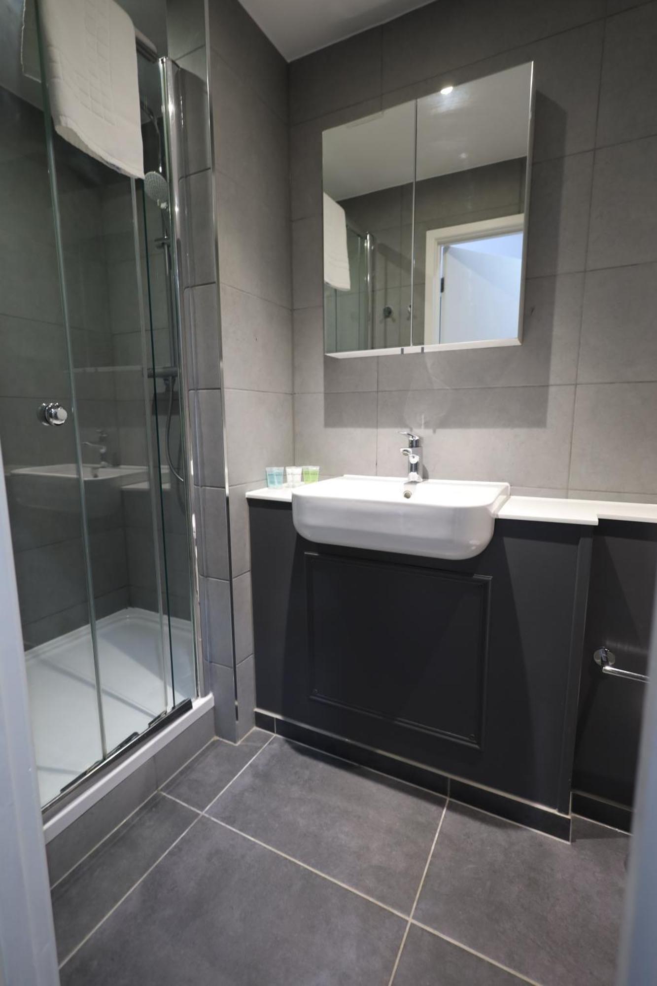Lovely 3br Garden L Abbey Road, * London