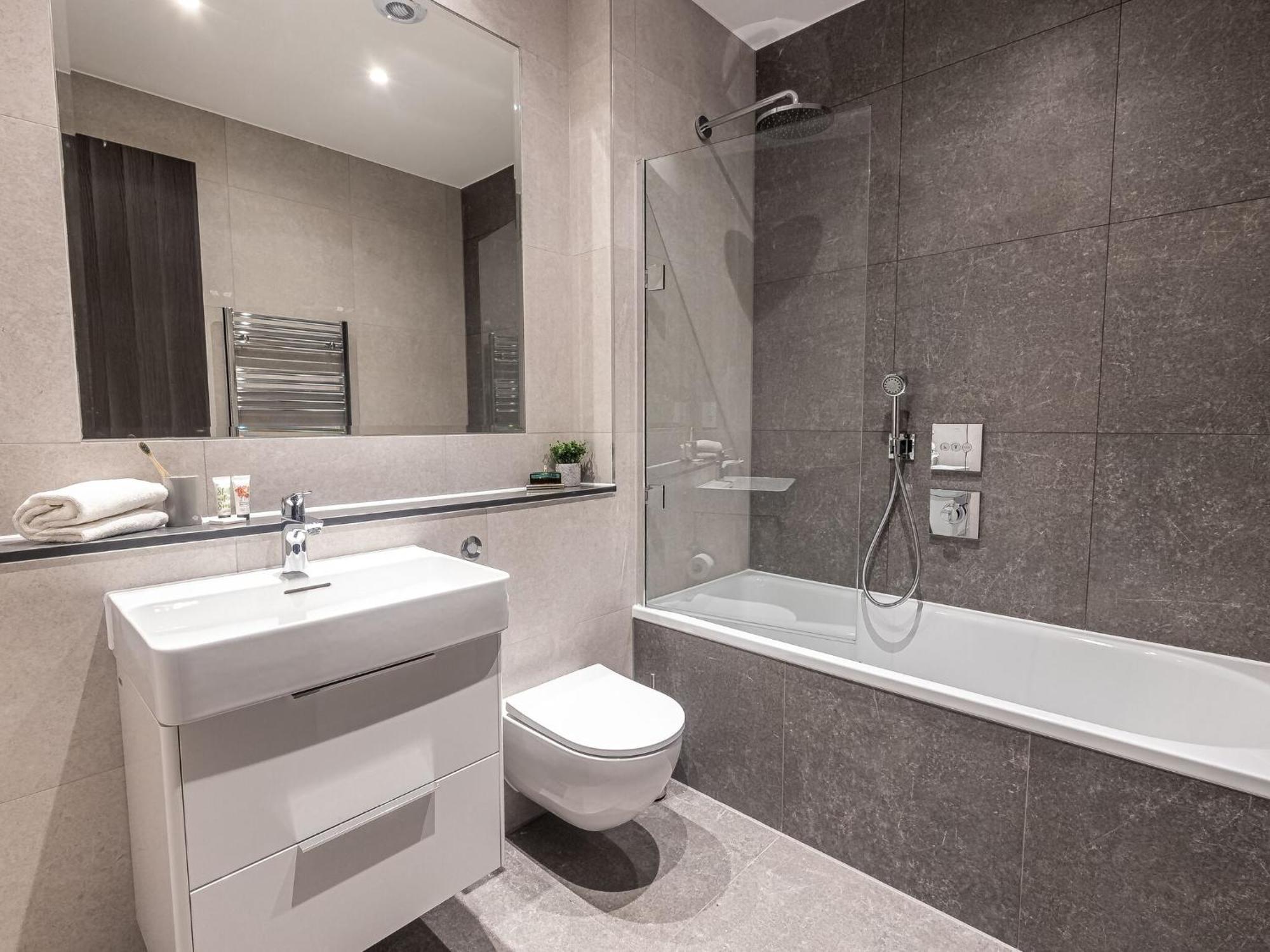 Premier Near Camden Markets Very Close To Tube Stations By Sojo * Londen