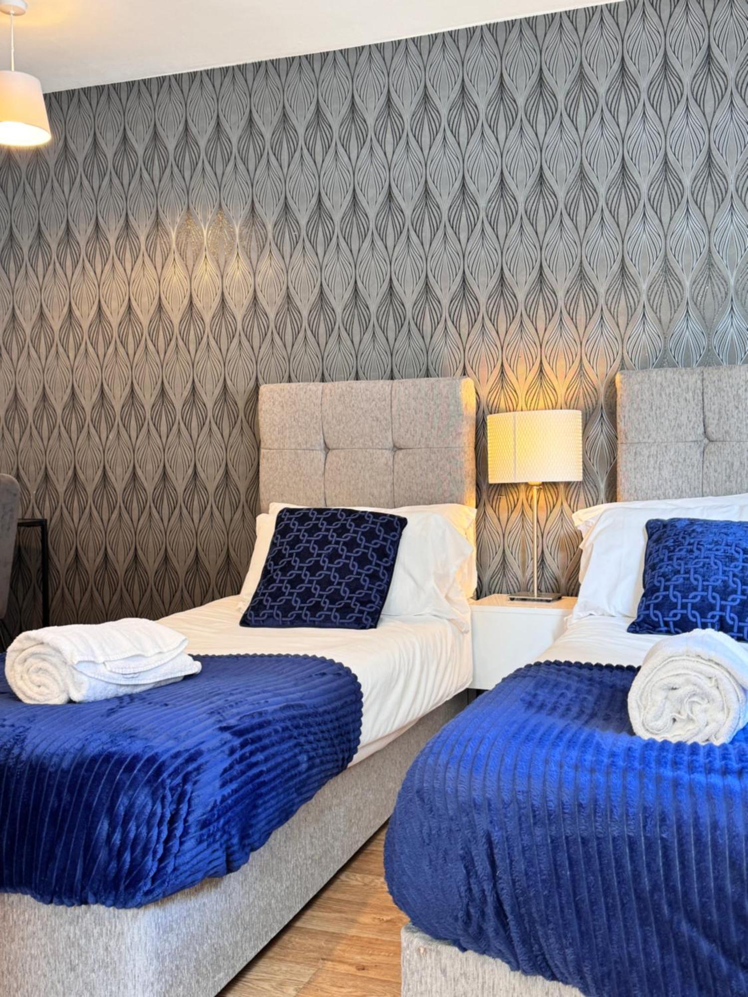 Kensington 2 Bedroom House-big Living Area And Kitchen-harrods-national History Museum-hyde Park-near 2 Underground Lines Vakantiehuis Londen