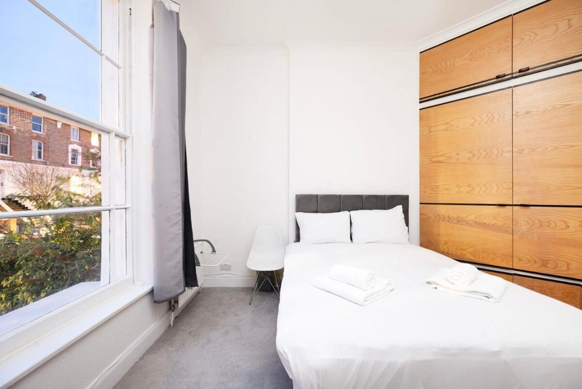 Spacious Minimalist 1br Flat In Apartamento *
