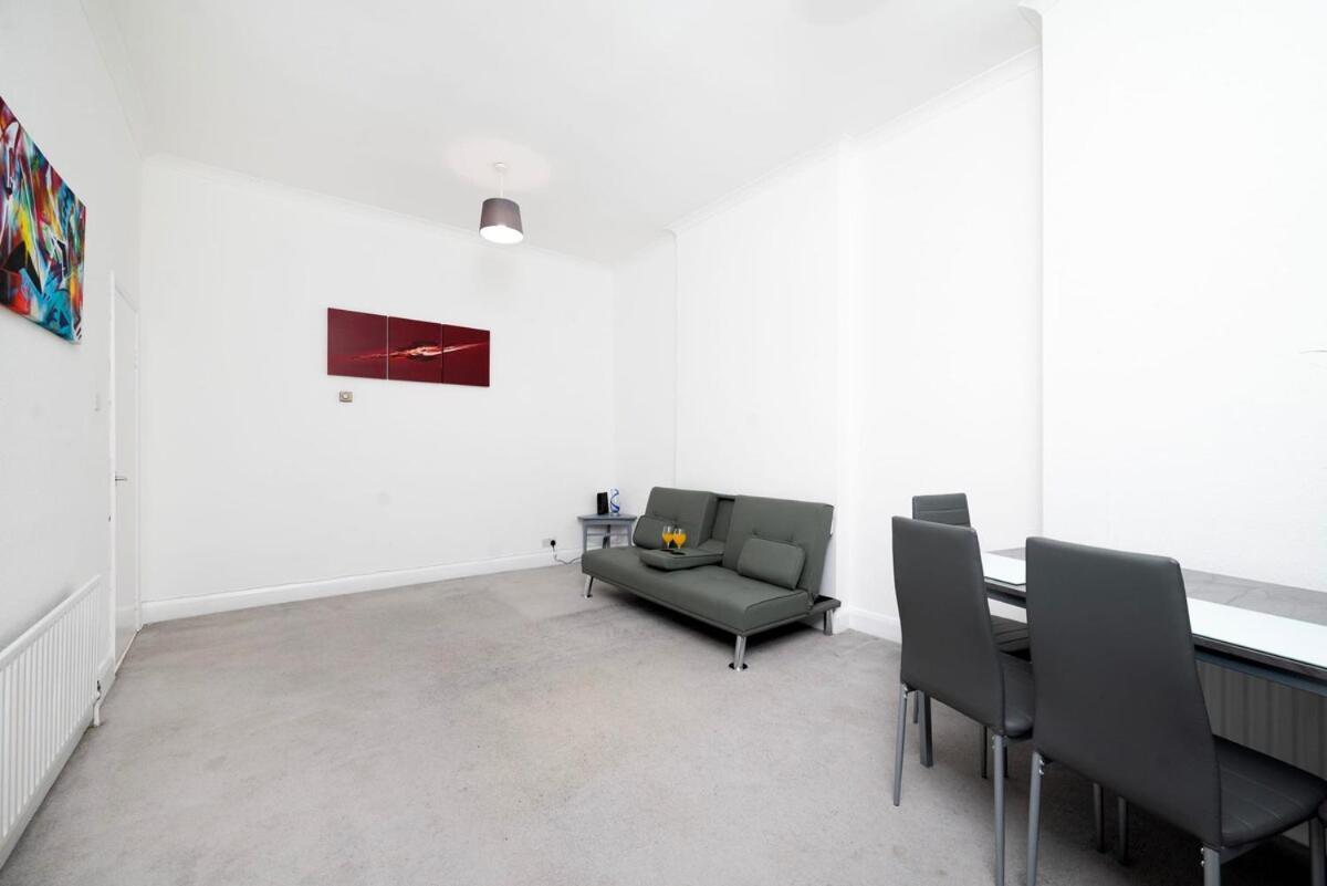Apartamento Spacious Minimalist 1br Flat In Londres
