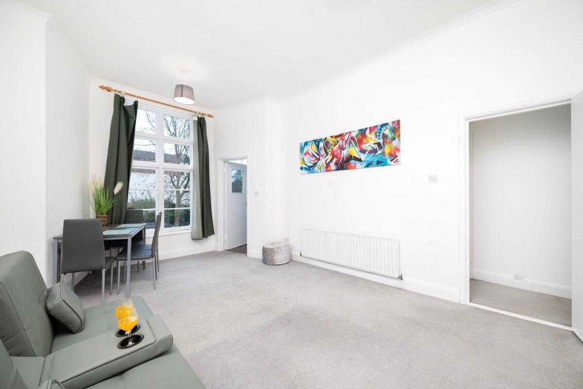 Apartamento Spacious Minimalist 1br Flat In Londres