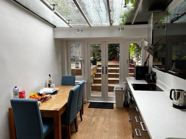 Apartamento Warm And Comfortable Two-bedroom And Two-bathroom