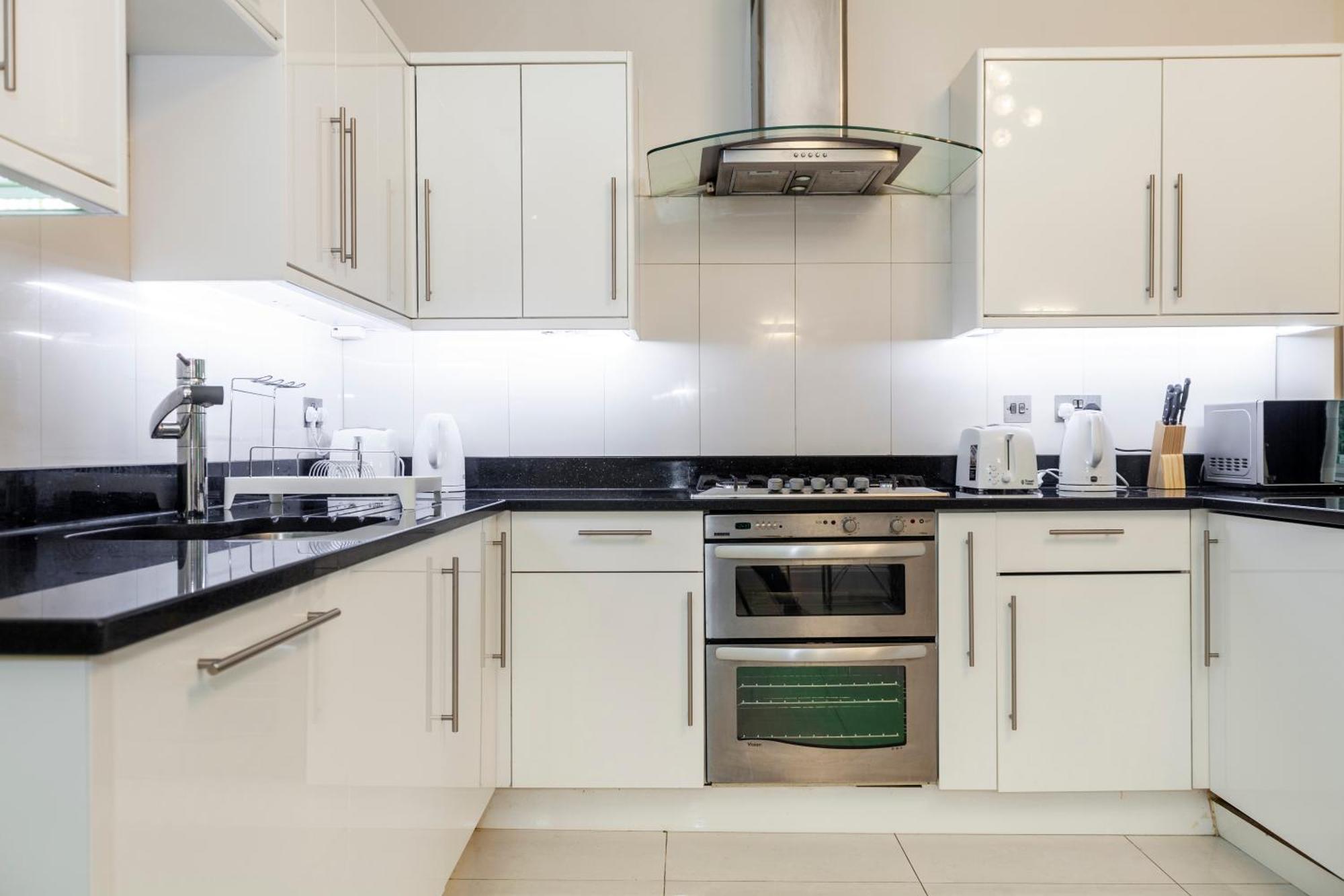 Apartamento Astounding 3br Flat, 5 Min To Hyde Park Londres