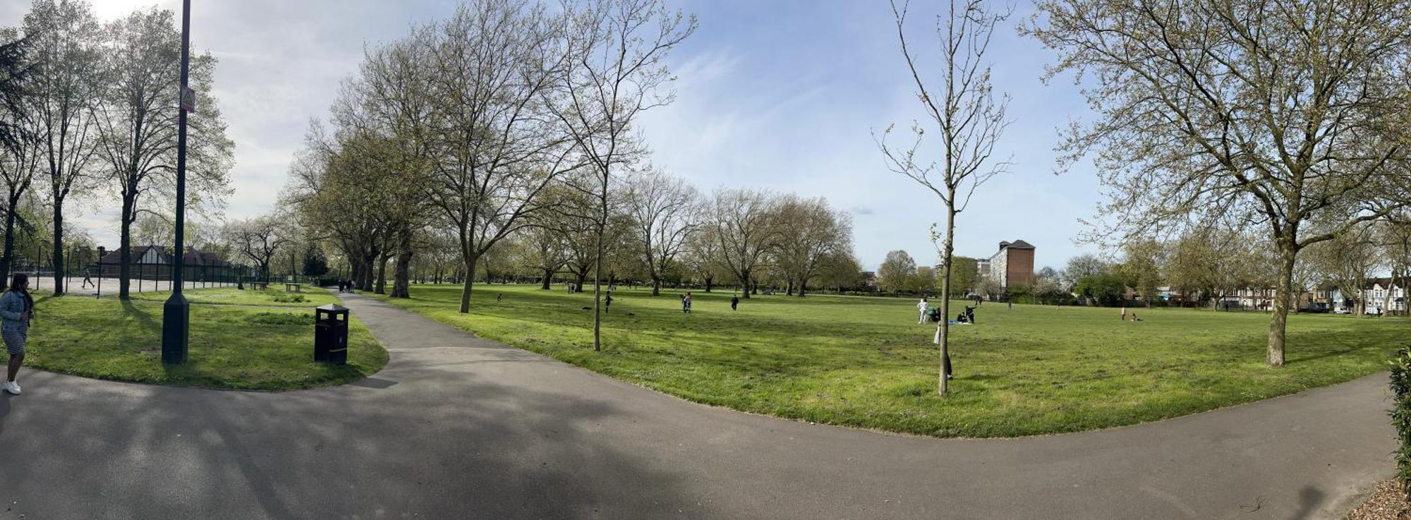 Cosy 2 Bedroom Flat In East Ham, Close To Excel Apartment London
