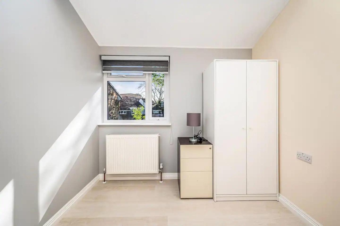 Vakantiehuis Pass The Keys Stylish Gardenten Mins To Londen