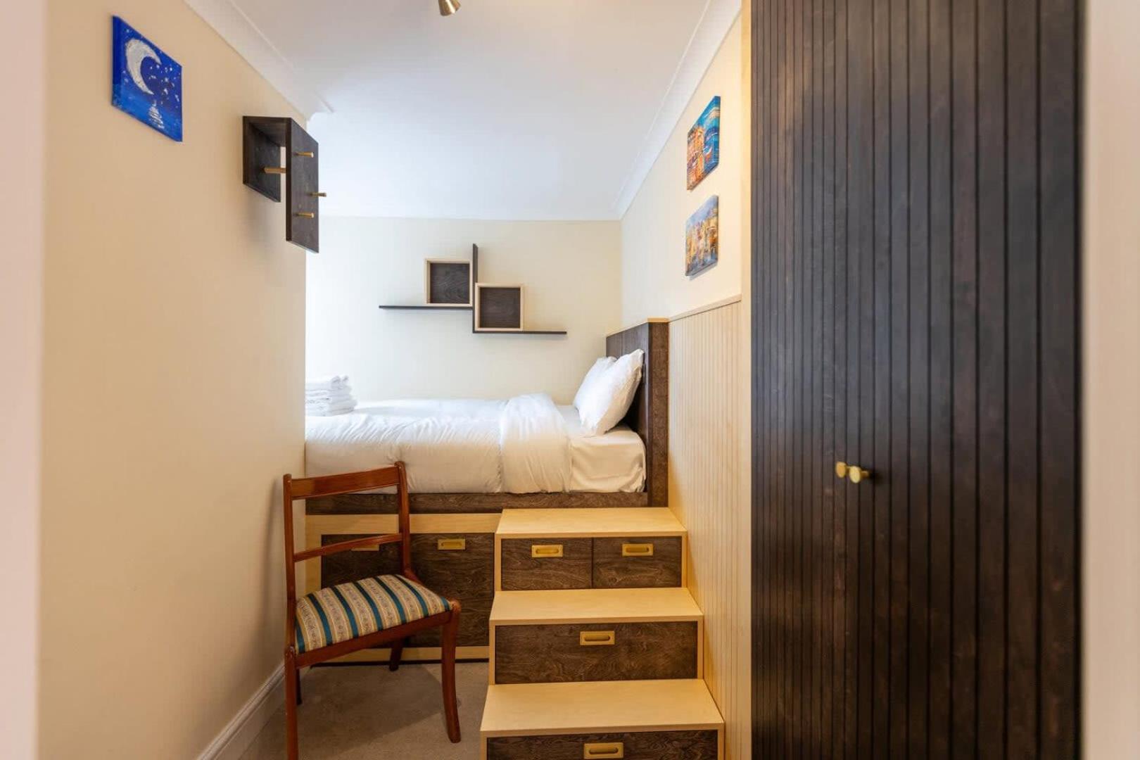 Westminster Charm With Roof Terrace Apartment *