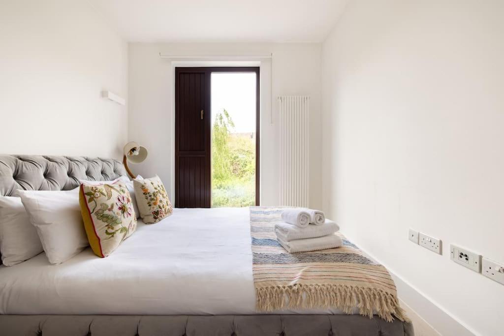 Modern 3 Bedroom Townhouse By Wild Roses Сasa de vacaciones Londres