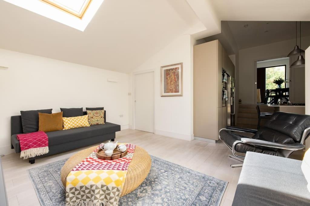Сasa de vacaciones Modern 3 Bedroom Townhouse By Wild Roses Londres
