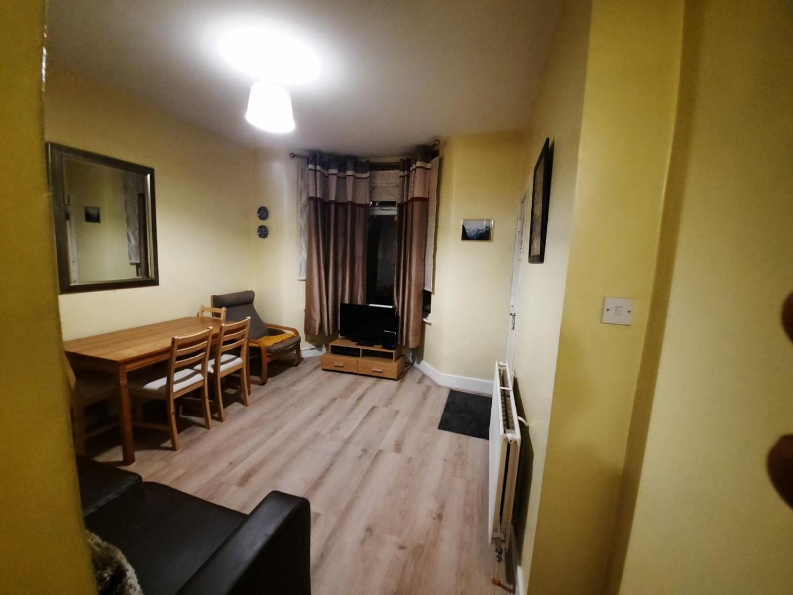 2 Bedroom Garden Apartamento *