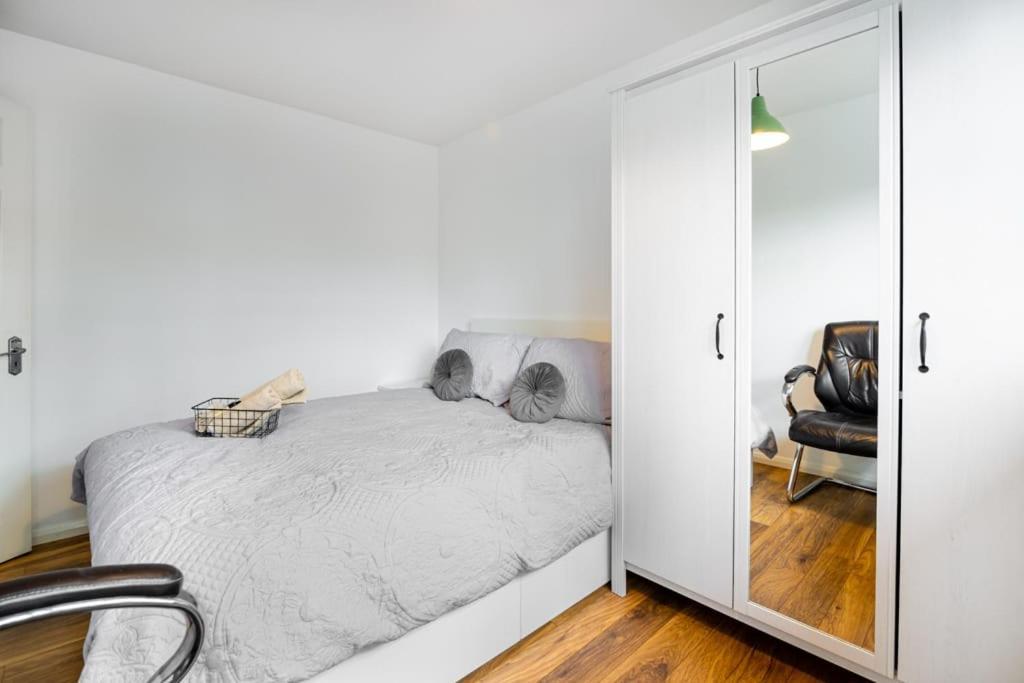 Maison d'hôtes Immaculate Refurbished House