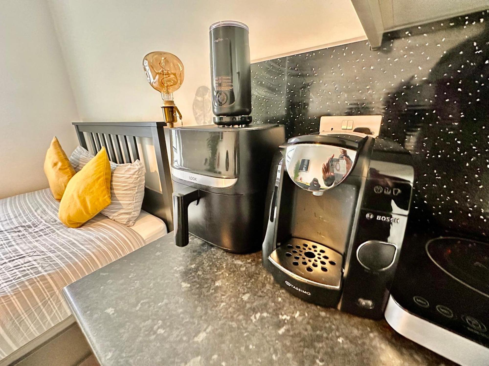 Lovely Self Contained Now Available Apartment London
