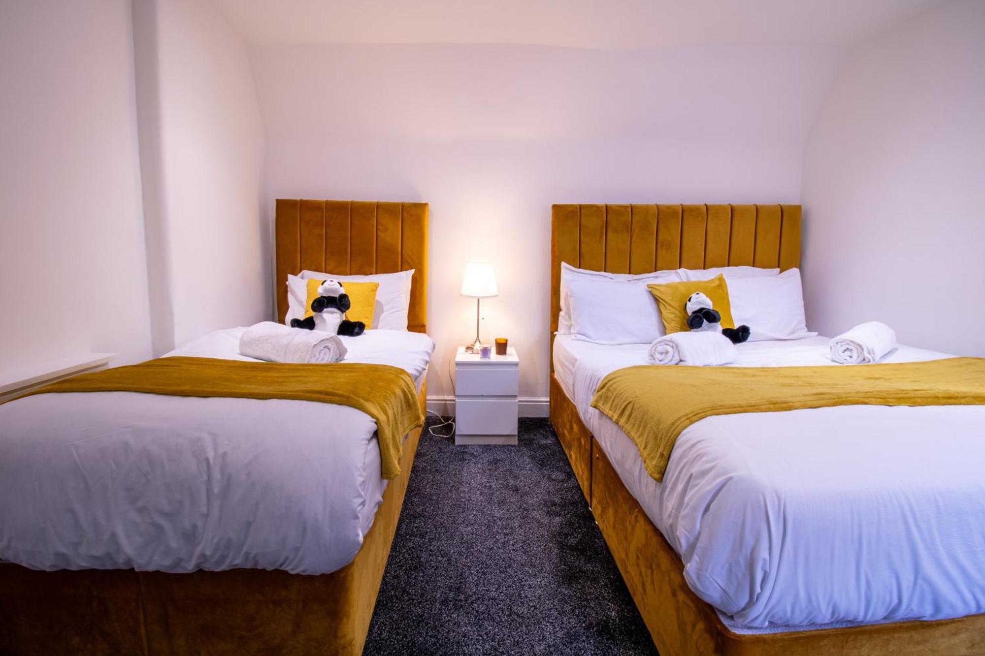 Luxurious 1-bedroom Penthouse On Oxford Street 11g